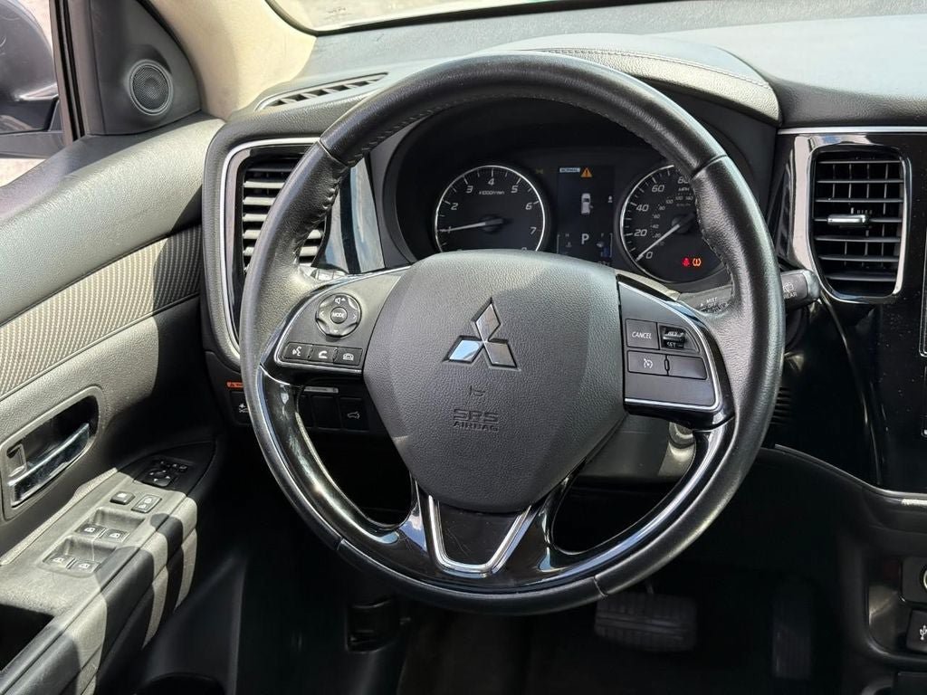 Used 2020 Mitsubishi Outlander ES AWD/4WD image 13