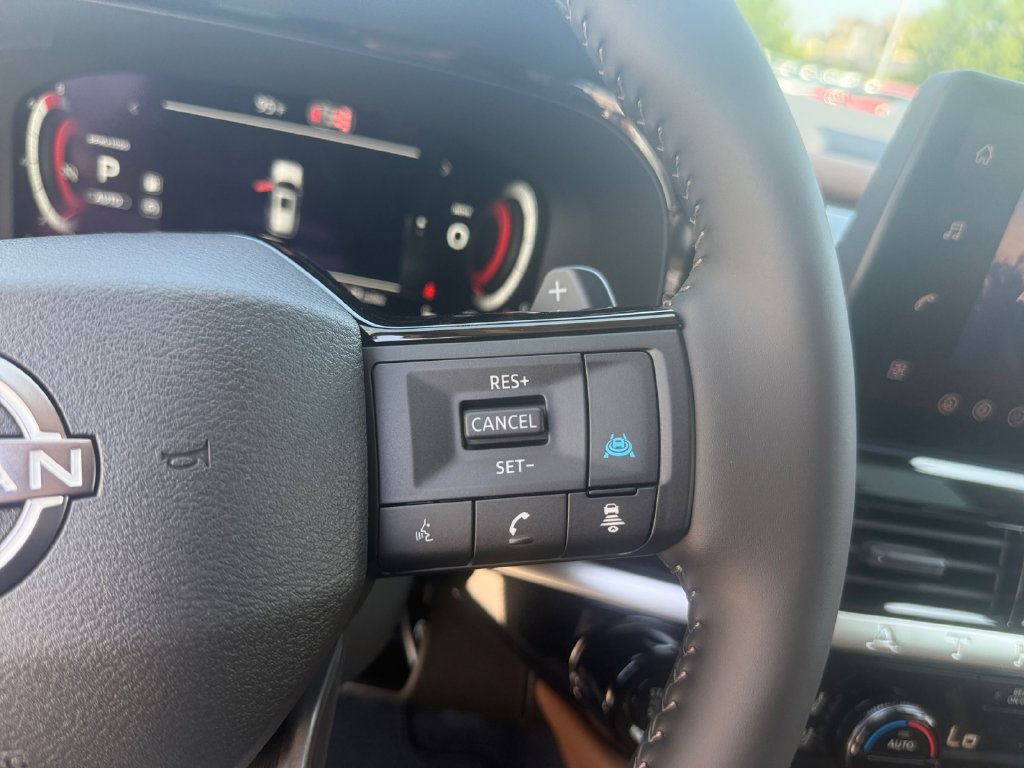 New 2026 Nissan Pathfinder Platinum AWD/4WD image 23