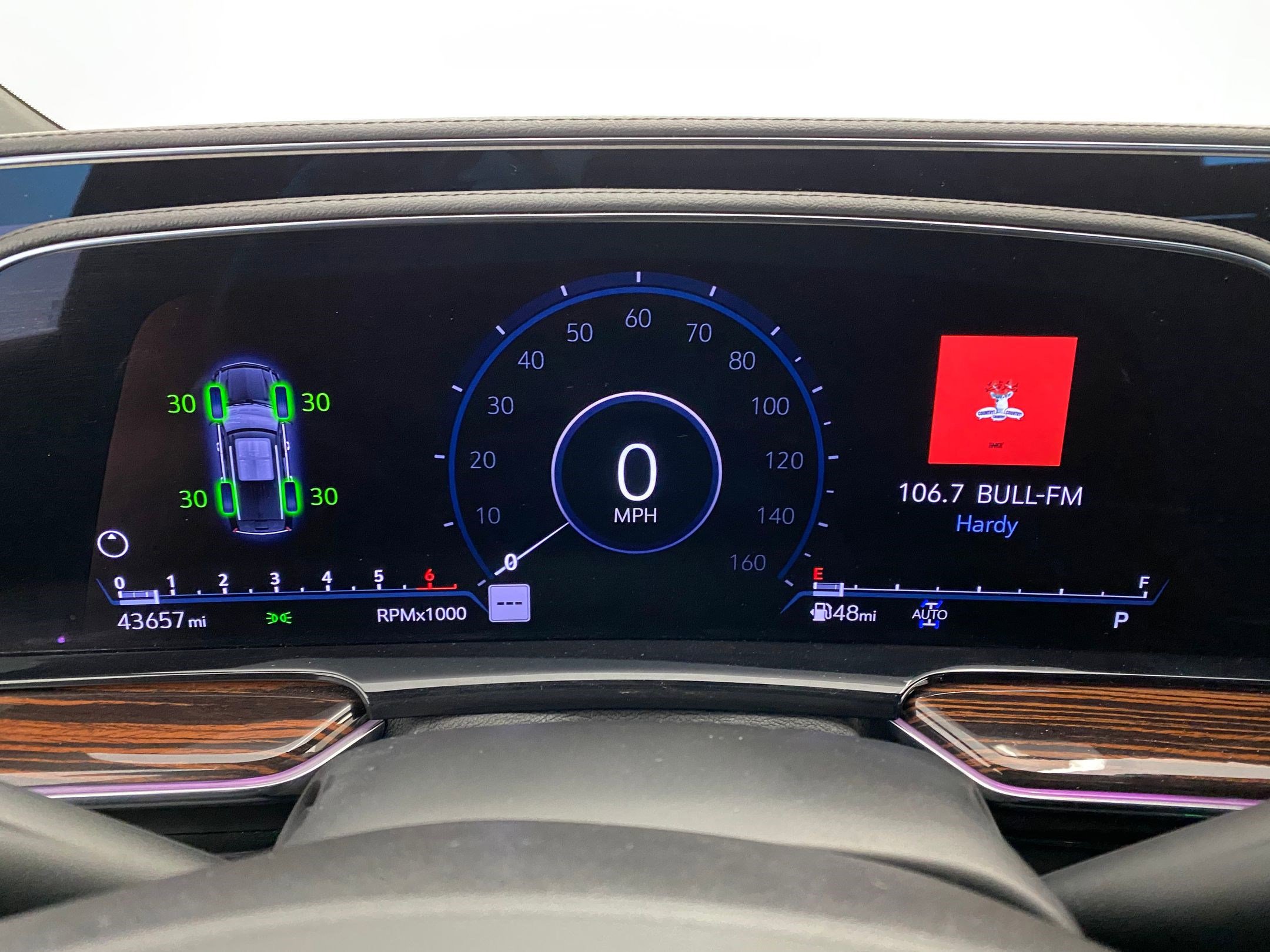 Used 2022 Cadillac Escalade Luxury image 20