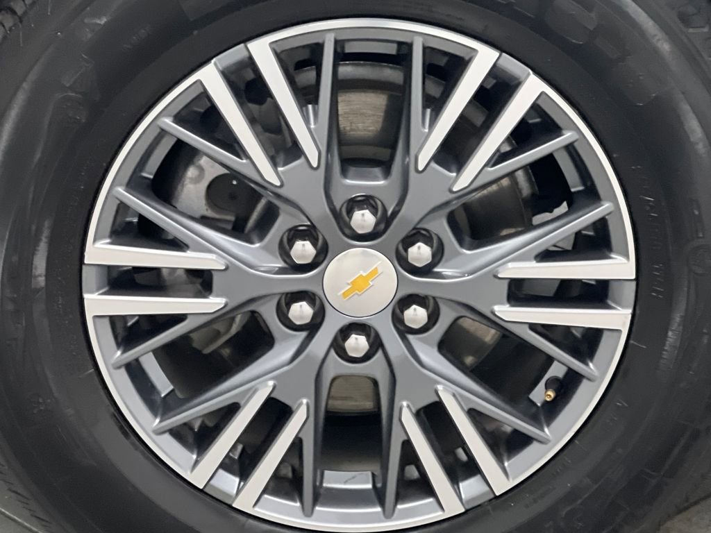 Used 2024 Chevrolet Traverse LT image 72