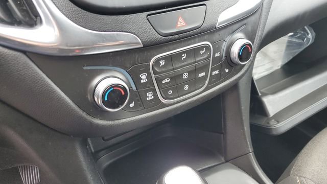 Used 2019 Chevrolet Equinox LT w/ Driver Convenience Package image 15