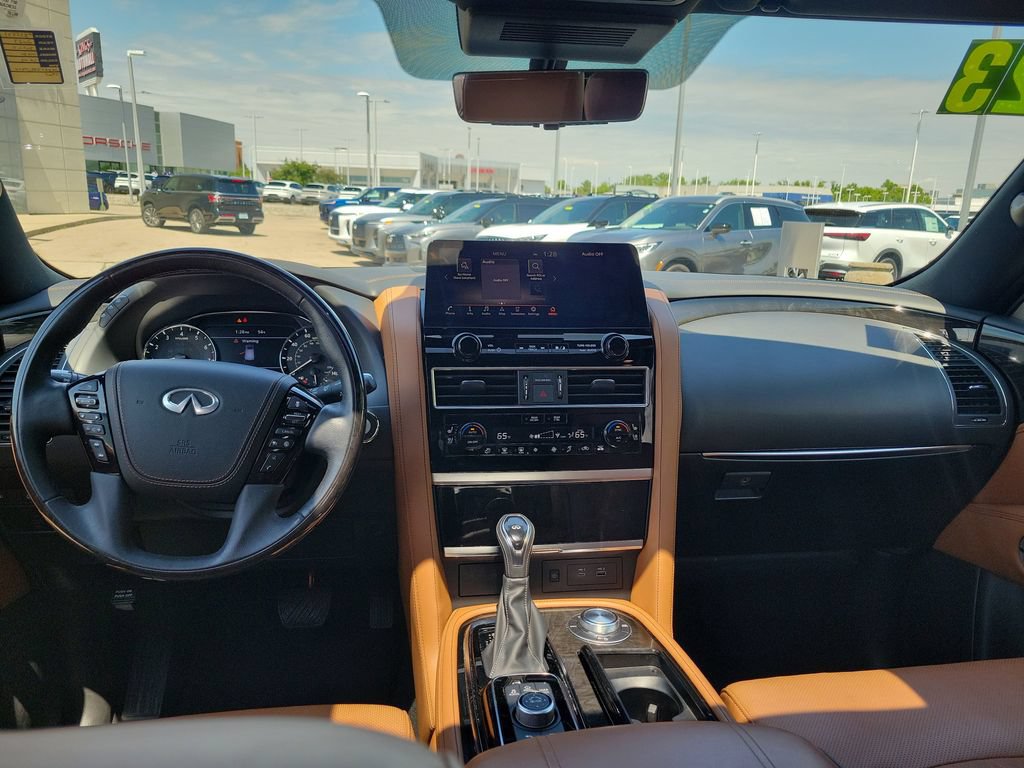 Used 2023 INFINITI QX80 Sensory w/ Cargo Package AWD/4WD image 11