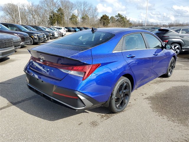 New 2026 Hyundai Elantra SEL Sport image 4