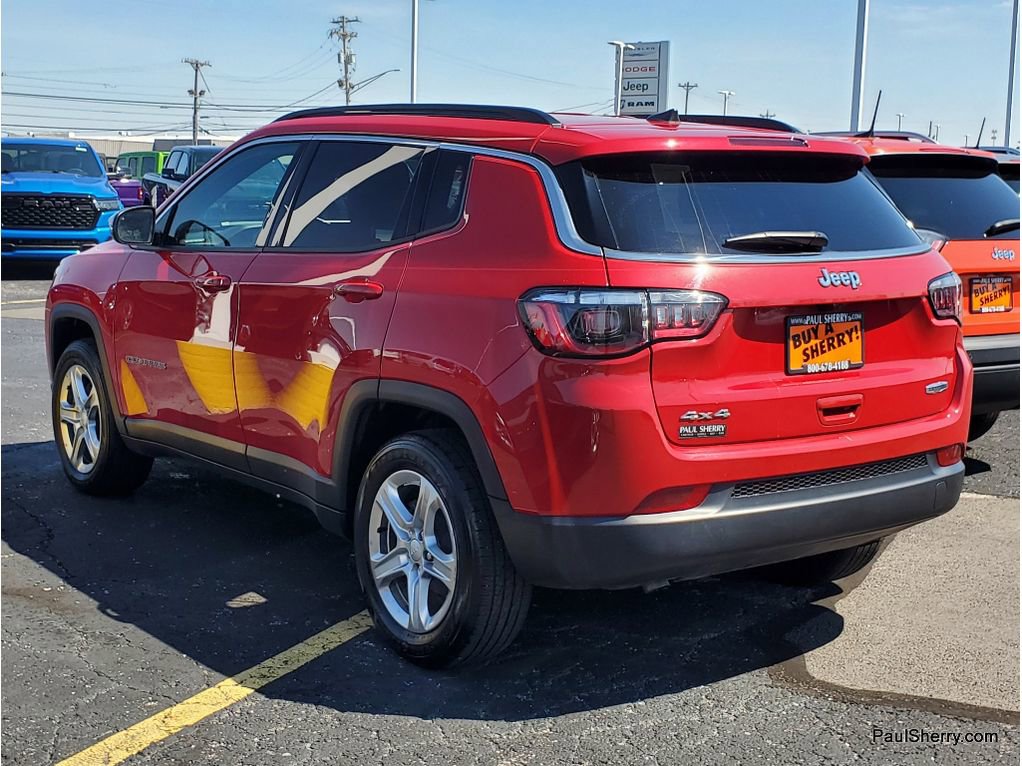 Used 2023 Jeep Compass Latitude image 8