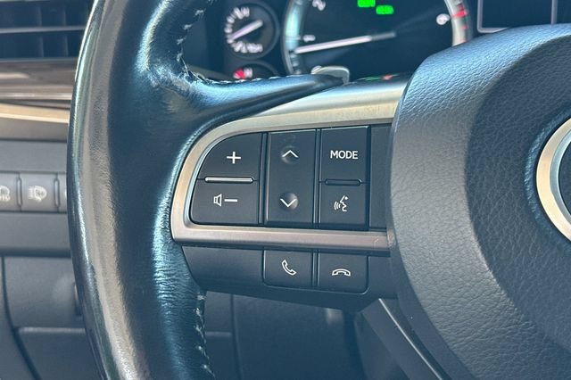 Used 2016 Lexus LX 570 4WD w/ Luxury Package image 31