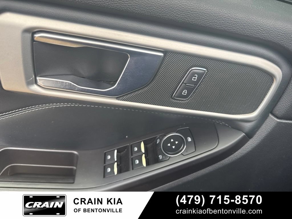 Used 2020 Ford Explorer XLT w/ Equipment Group 202A AWD/4WD image 11