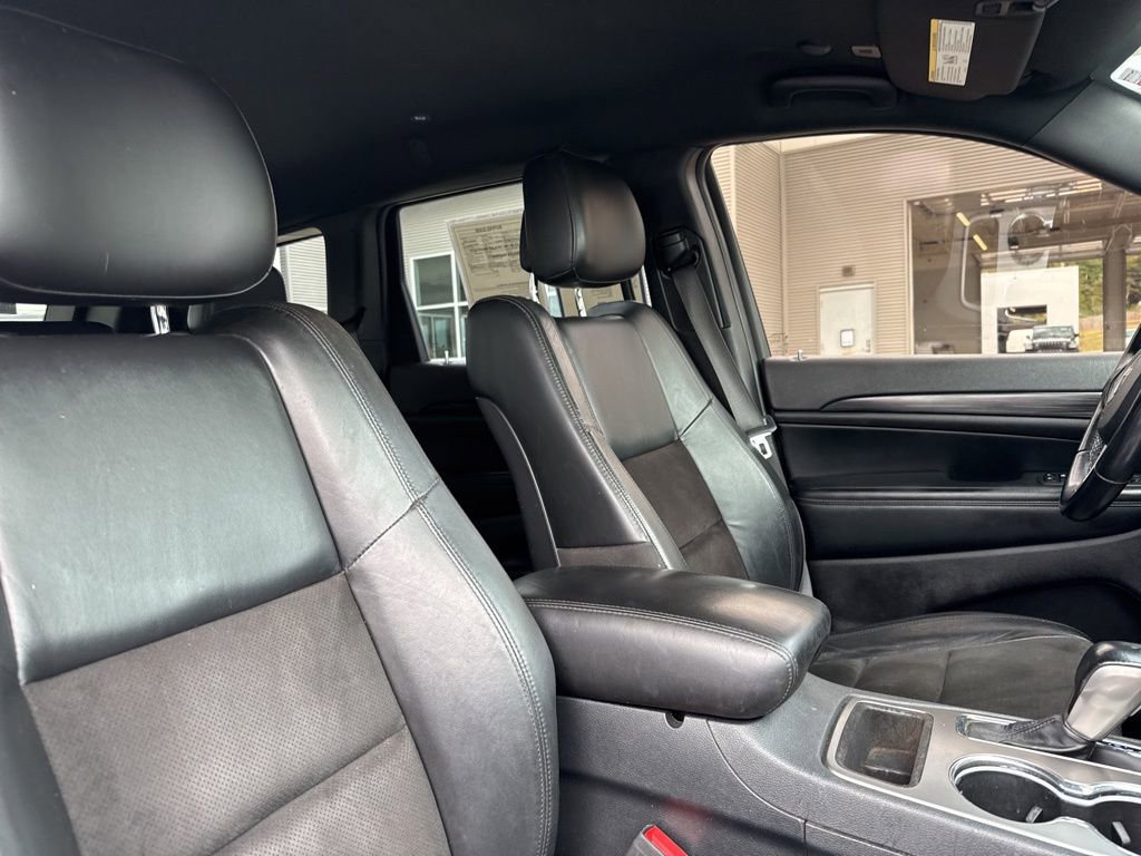 Used 2020 Jeep Grand Cherokee Laredo w/ Laredo X Package image 26