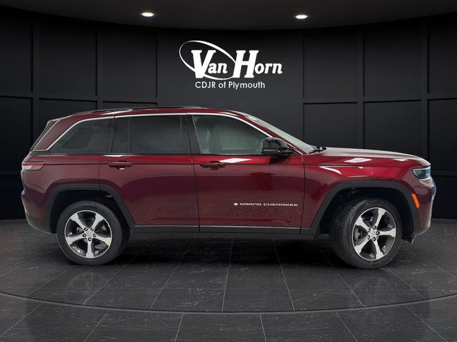 New 2026 Jeep Grand Cherokee Limited w/ Luxury Tech Group II image 2