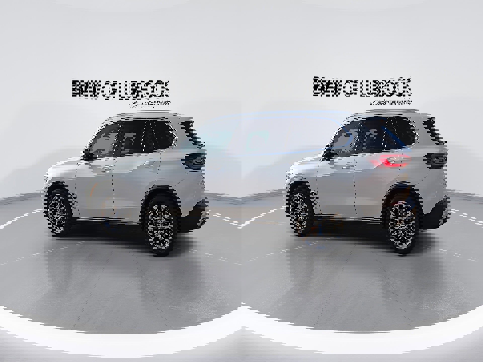 Certified 2022 BMW X5 xDrive40i w/ Luxury Seating Package image 6