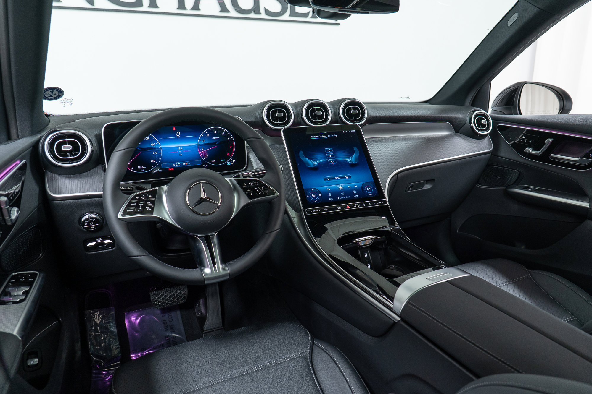 New 2026 Mercedes-Benz GLC 300 4MATIC image 16