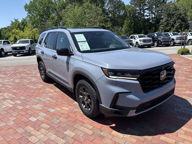 Certified 2025 Honda Pilot TrailSport image 38
