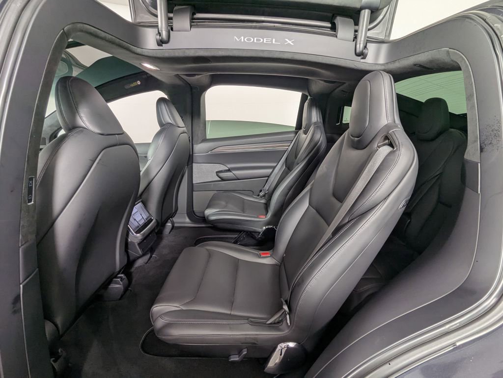 Used 2023 Tesla Model X image 11