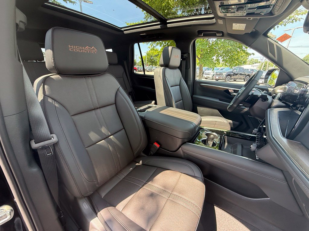 New 2026 Chevrolet Tahoe High Country AWD/4WD image 31
