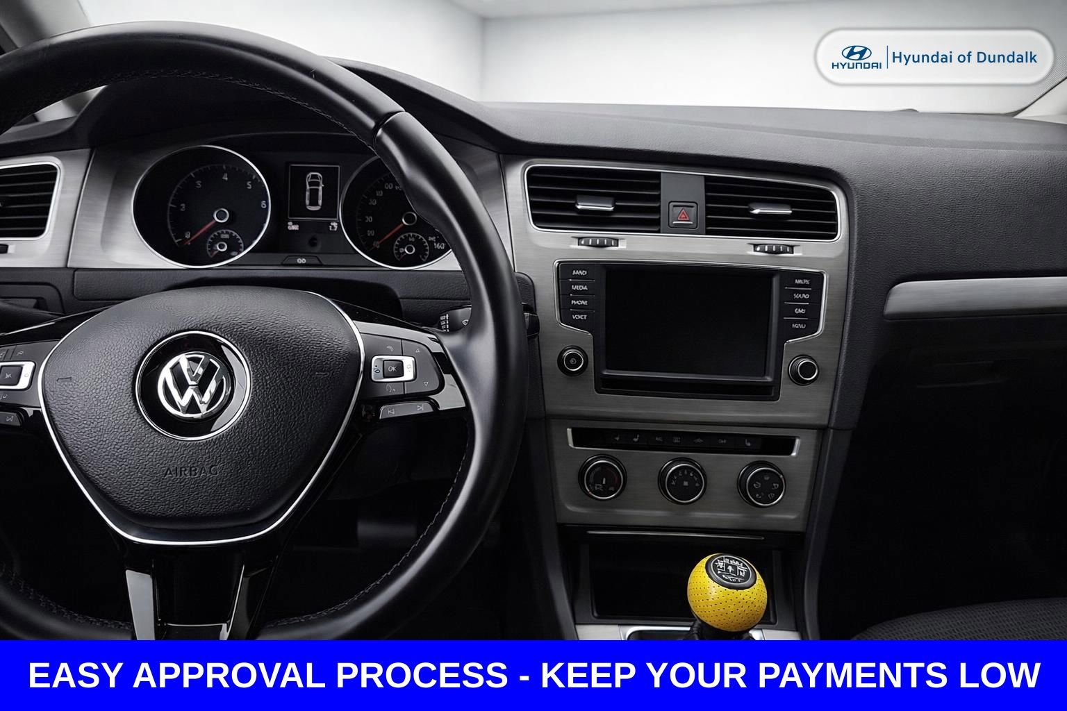 Used 2017 Volkswagen Golf S image 11