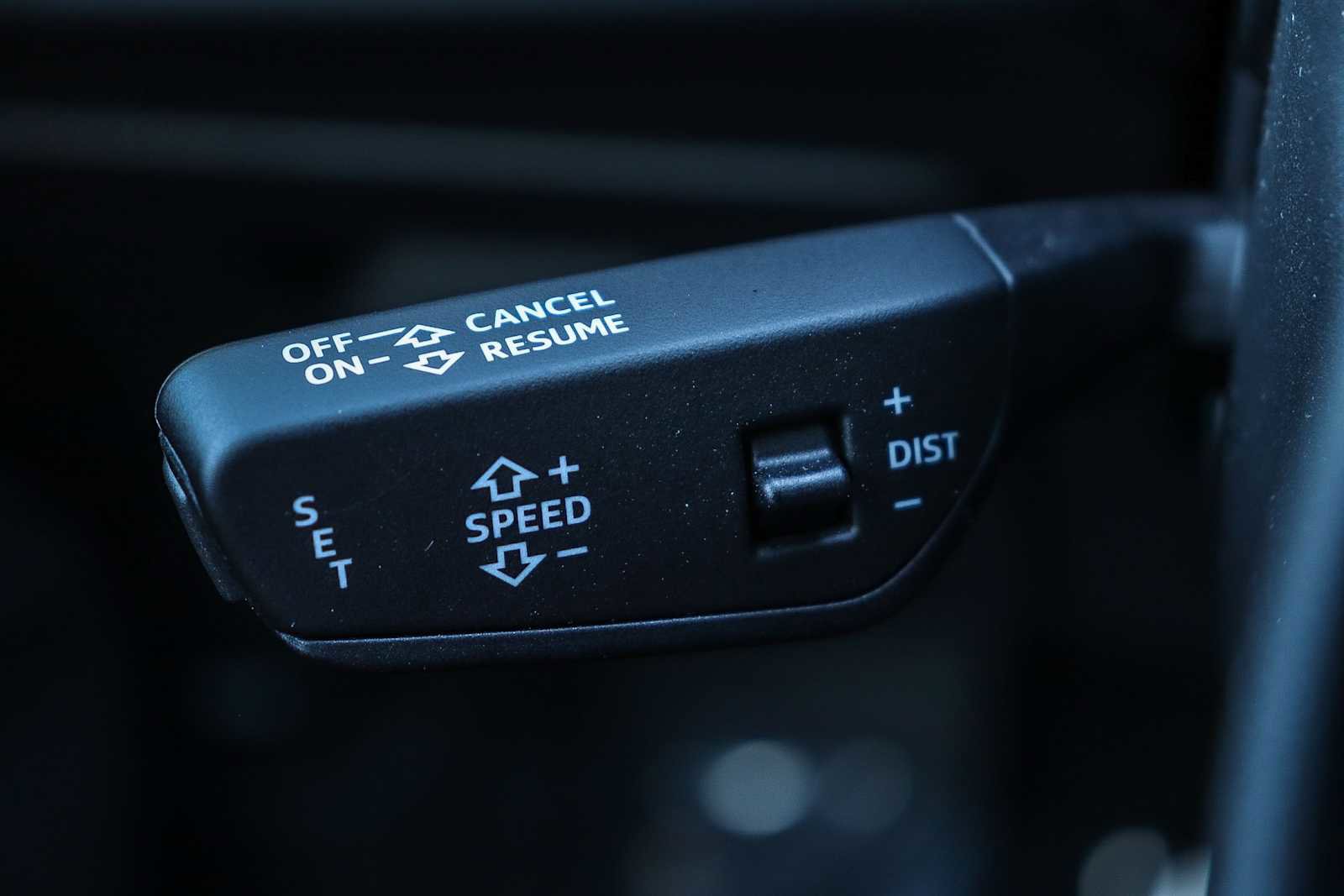 Used 2025 Audi Q6 e-tron Premium w/ Convenience Package image 29