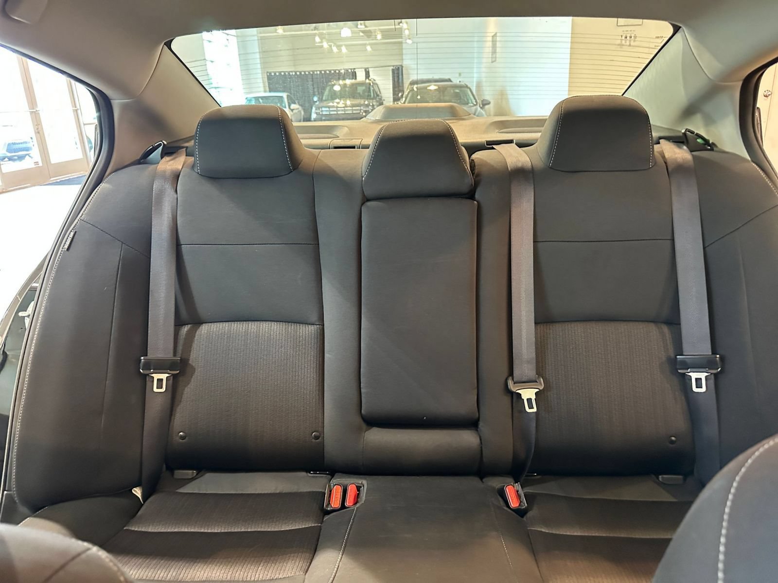 Used 2025 Nissan Altima 2.5 SV FWD image 37