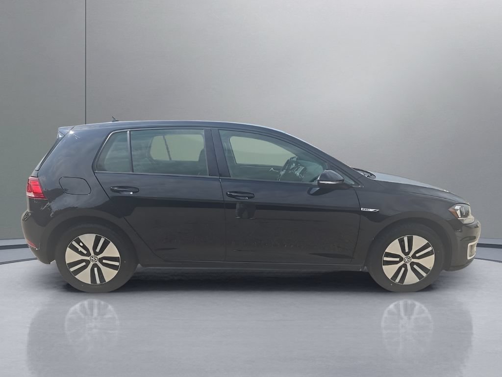 Used 2018 Volkswagen e-Golf SEL FWD image 8