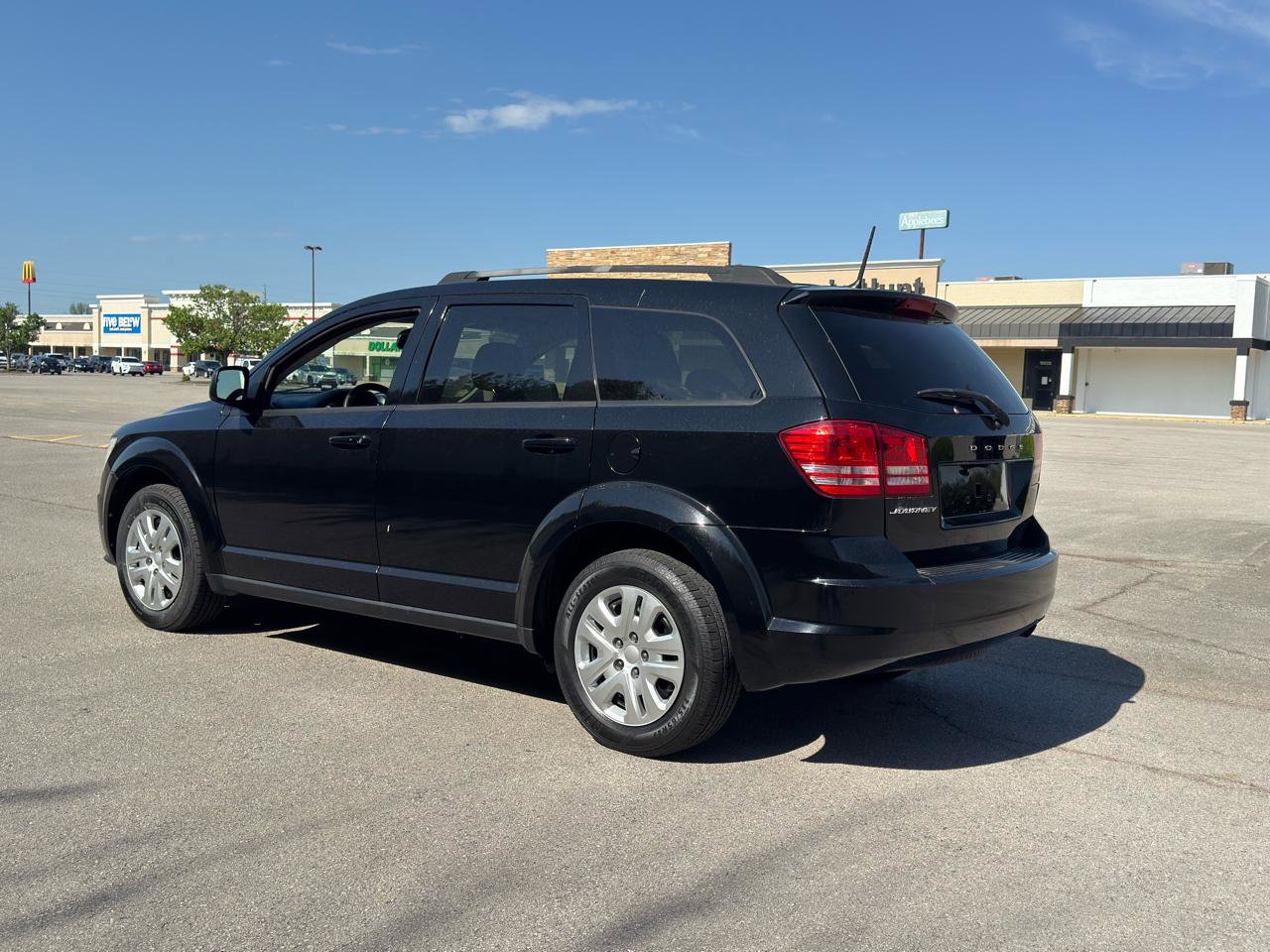 Used 2019 Dodge Journey SE image 5