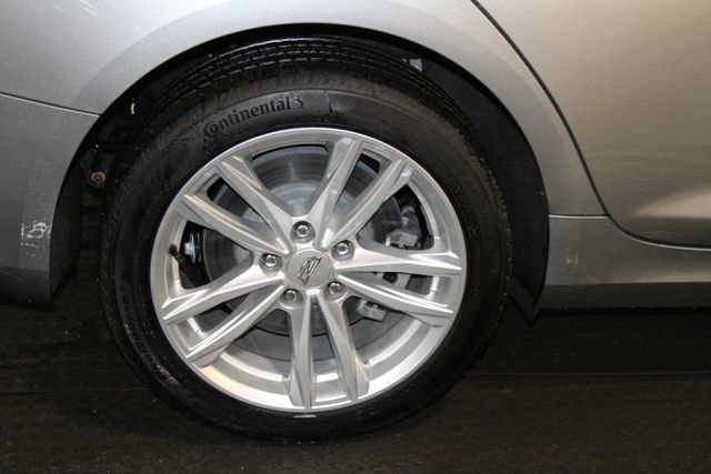 Certified 2026 Cadillac CT4 Luxury AWD/4WD image 33