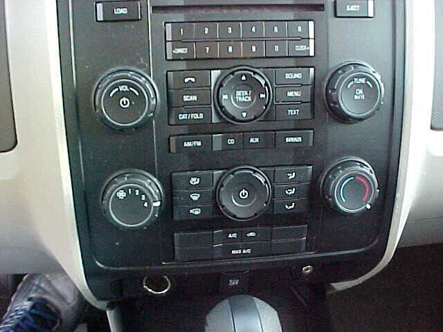 Used 2011 Ford Escape XLS w/ 102A Rapid Spec Order Code image 35