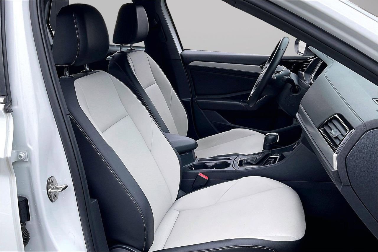 Used 2021 Volkswagen Jetta R-Line image 23