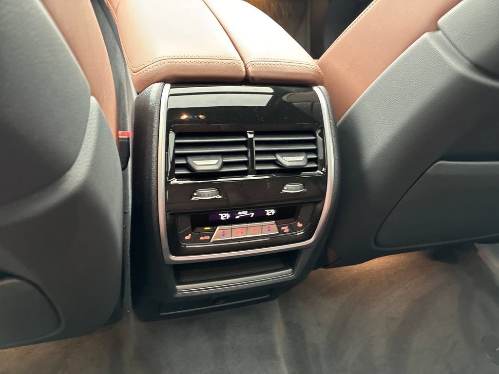 New 2027 BMW X6 M60i AWD/4WD image 20