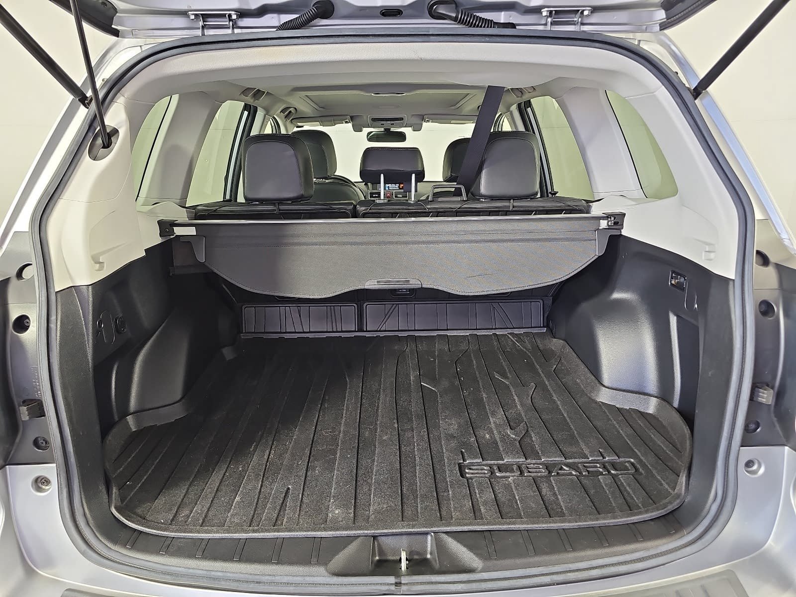 Used 2016 Subaru Forester 2.5i Limited AWD/4WD image 12