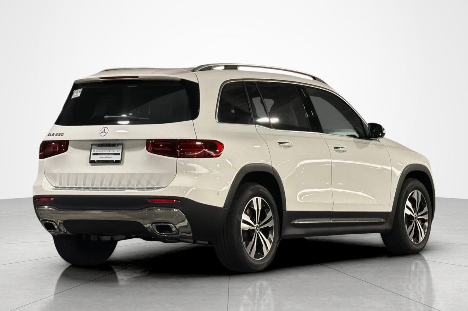 New 2026 Mercedes-Benz GLB 250 image 5
