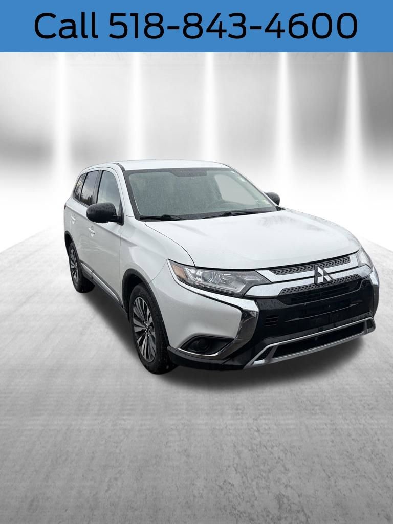 Used 2020 Mitsubishi Outlander SE