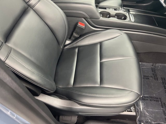 Certified 2025 Lincoln Corsair AWD image 23