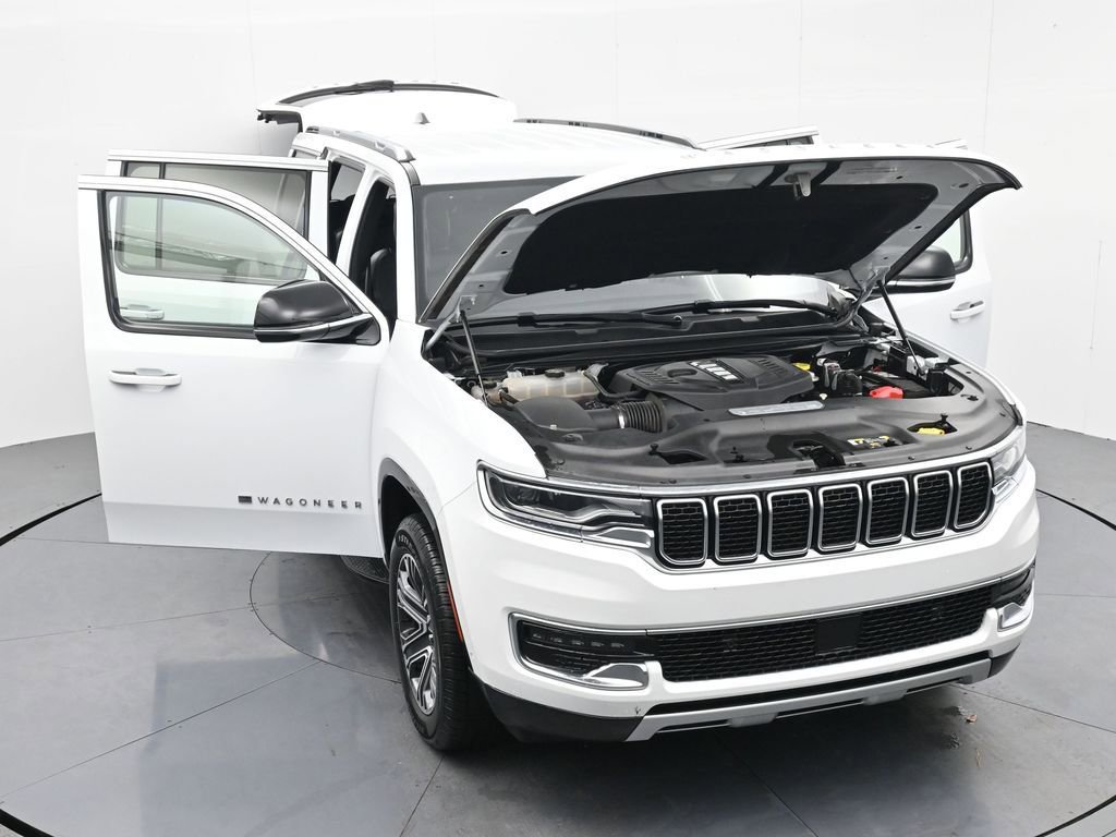 Used 2024 Jeep Wagoneer Series II w/ Flexible Seating Group image 30