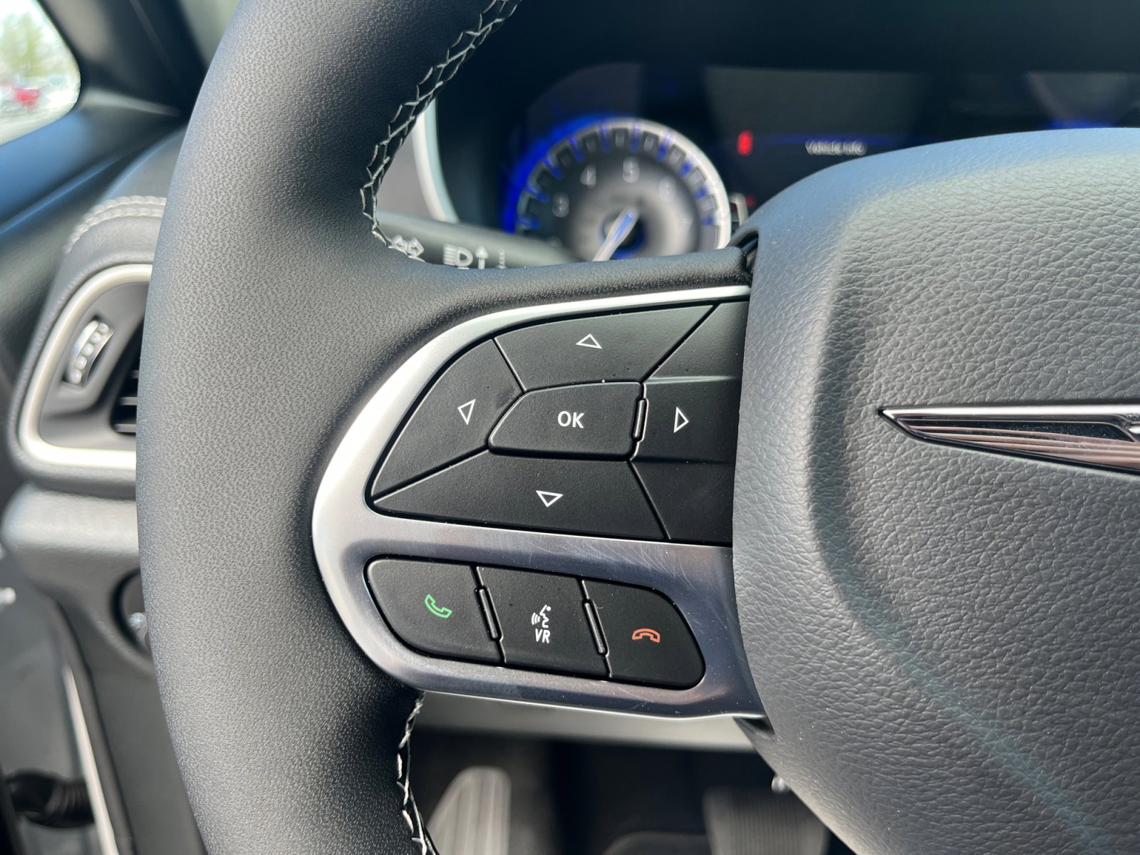 New 2026 Chrysler Pacifica Select image 17