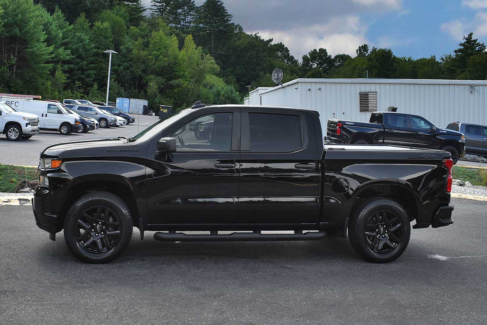 Used 2022 Chevrolet Silverado 1500 Custom w/ Rally Edition AWD/4WD image 4