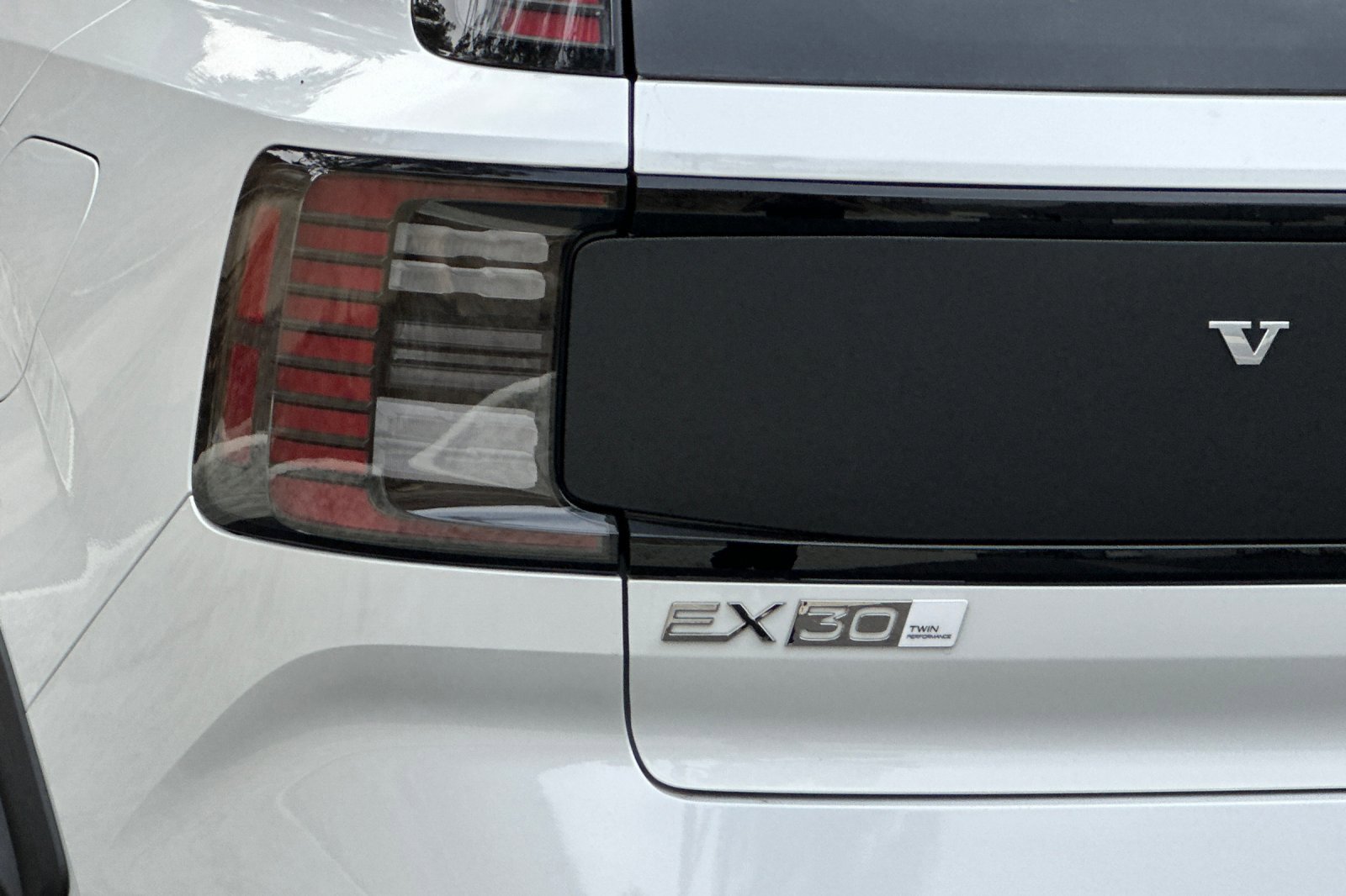 New 2026 Volvo EX30 Cross Country Ultra w/ Protection Package image 7