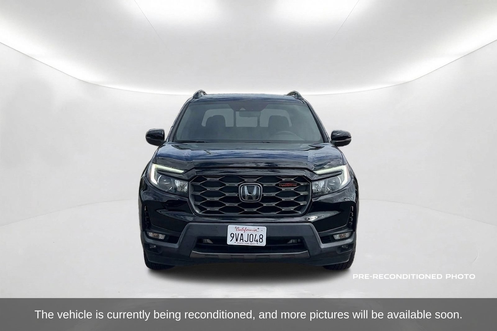 Used 2022 Honda Passport TrailSport image 2