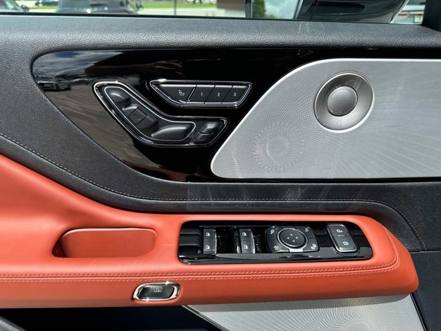 New 2025 Lincoln Aviator Reserve w/ Equipment Group 201A image 11