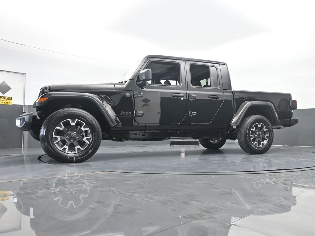 Used 2024 Jeep Gladiator Sport w/ Premium Package image 56