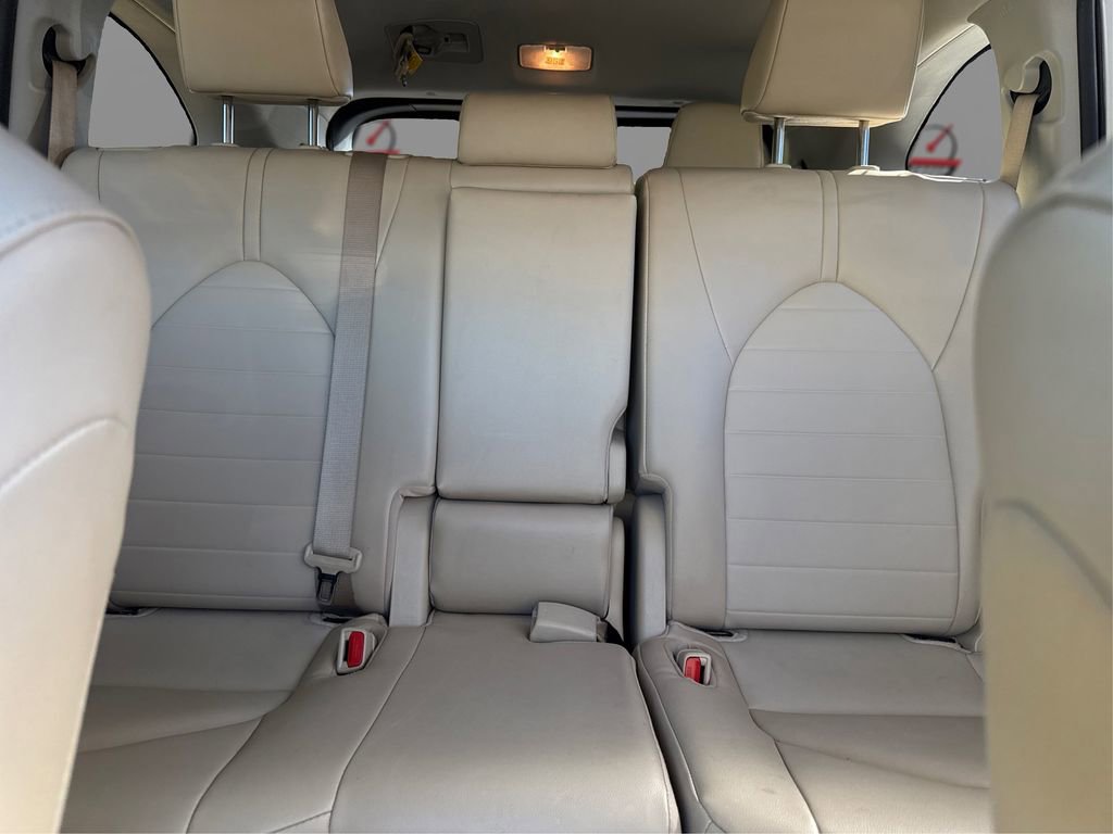 Used 2022 Toyota Highlander XLE image 20