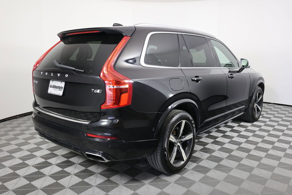 Used 2016 Volvo XC90 T6 R-Design w/ Vision Package AWD/4WD image 2