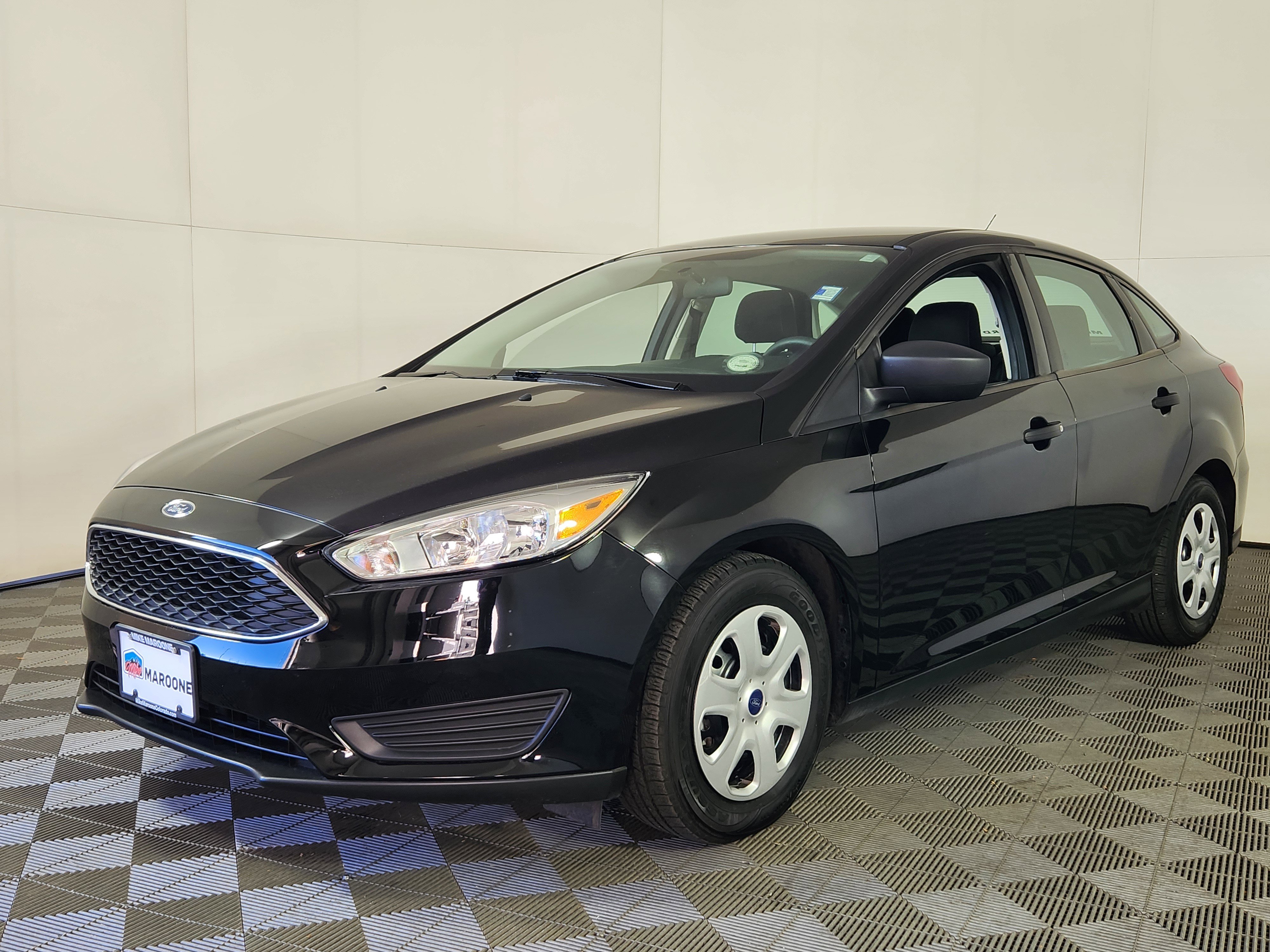 Certified 2017 Ford Focus S image 3