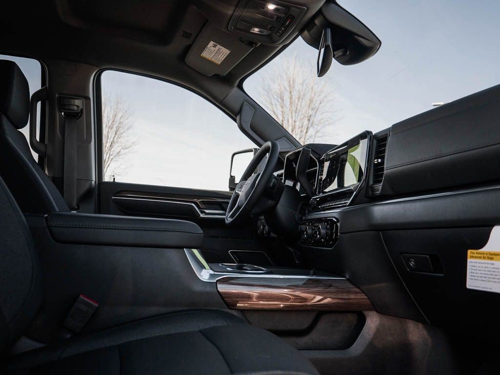 New 2026 Chevrolet Silverado 3500 LT w/ Trail Boss Package AWD/4WD image 9