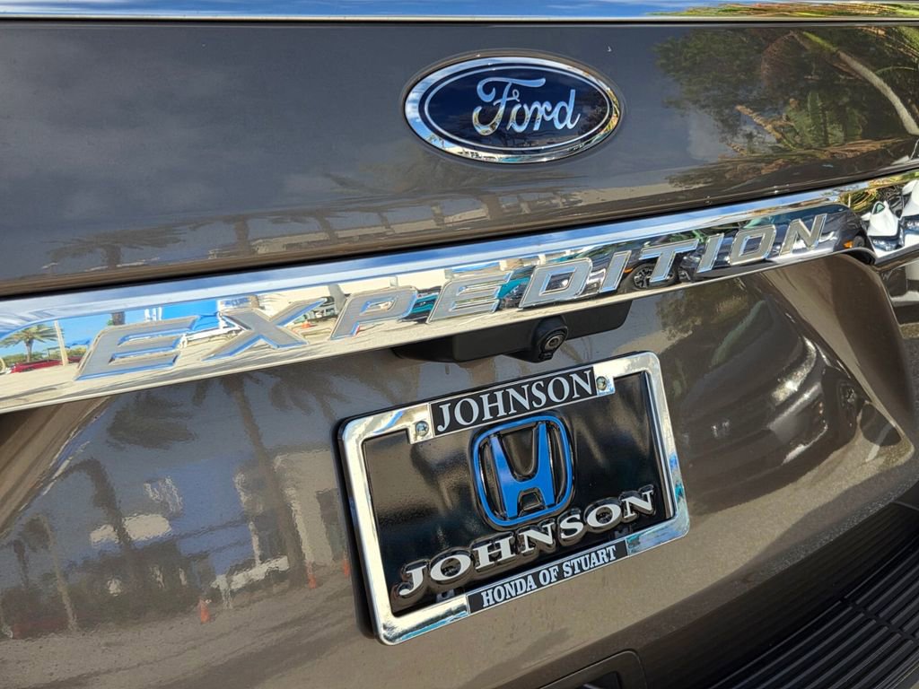 Used 2019 Ford Expedition Max Limited RWD image 15