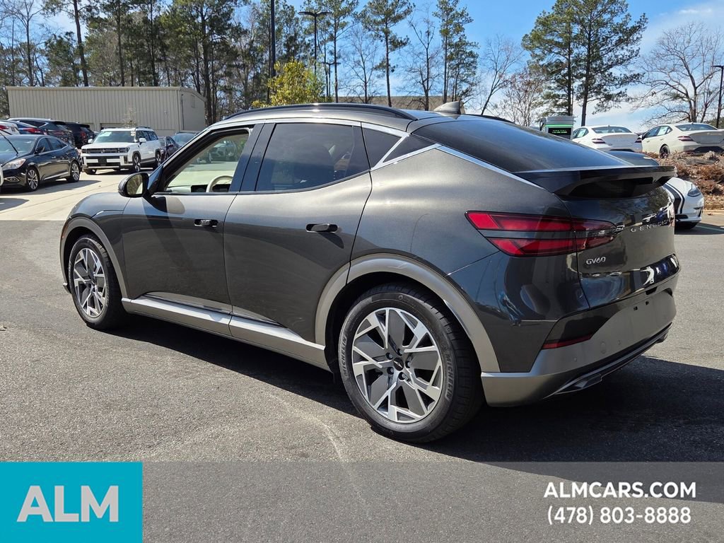 Used 2025 Genesis GV60 RWD image 9