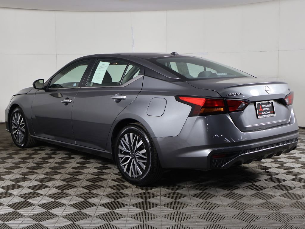 Used 2024 Nissan Altima 2.5 SV image 6
