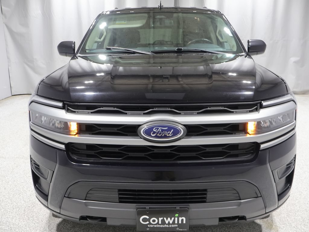 Used 2023 Ford Expedition XLT AWD/4WD image 8