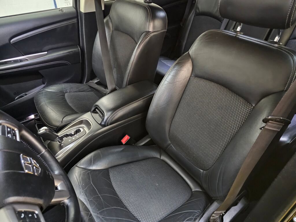 Used 2018 Dodge Journey Crossroad image 23