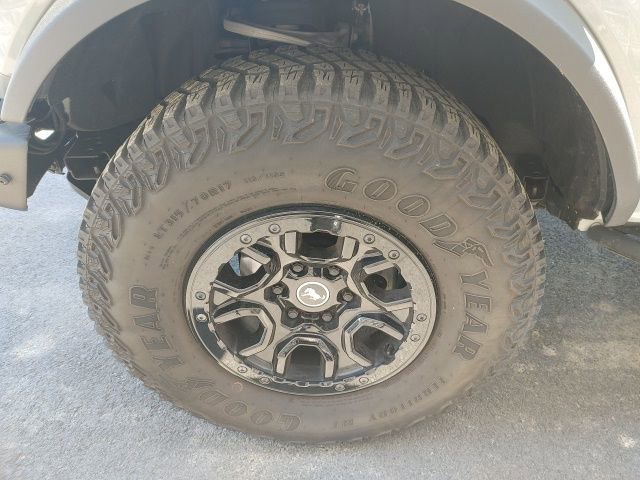 Used 2022 Ford Bronco Wildtrak image 8