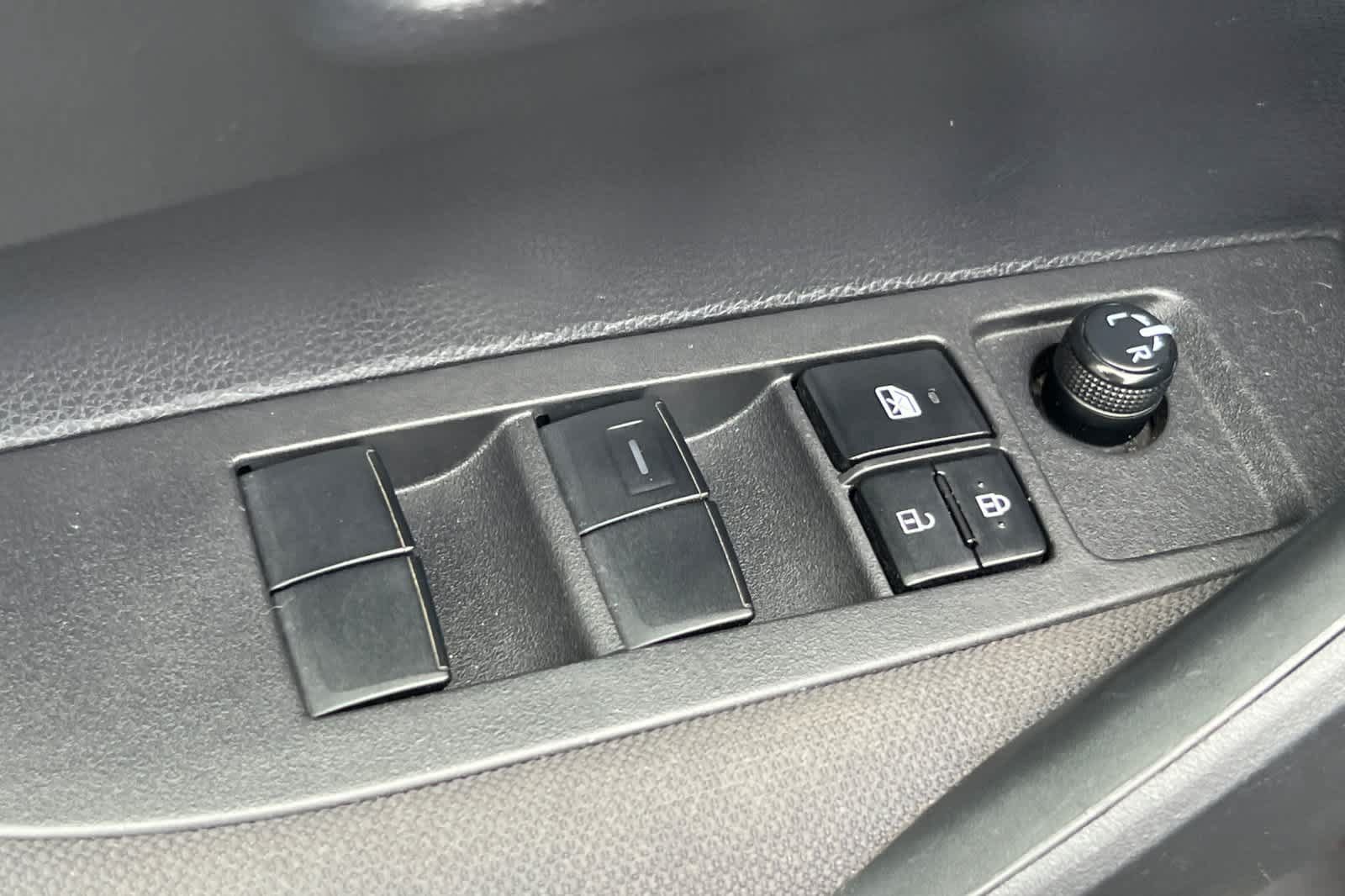 Used 2023 Toyota Corolla LE w/ Carpet Mat Package (TMS) FWD image 13