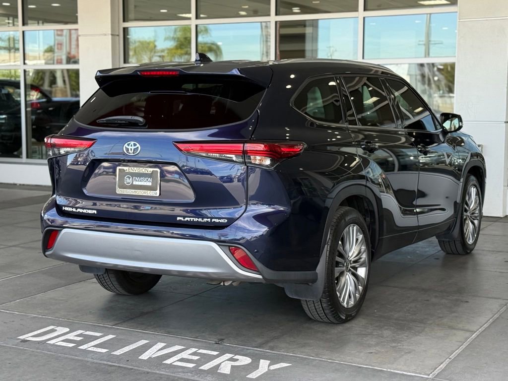 Used 2022 Toyota Highlander Platinum AWD/4WD image 12