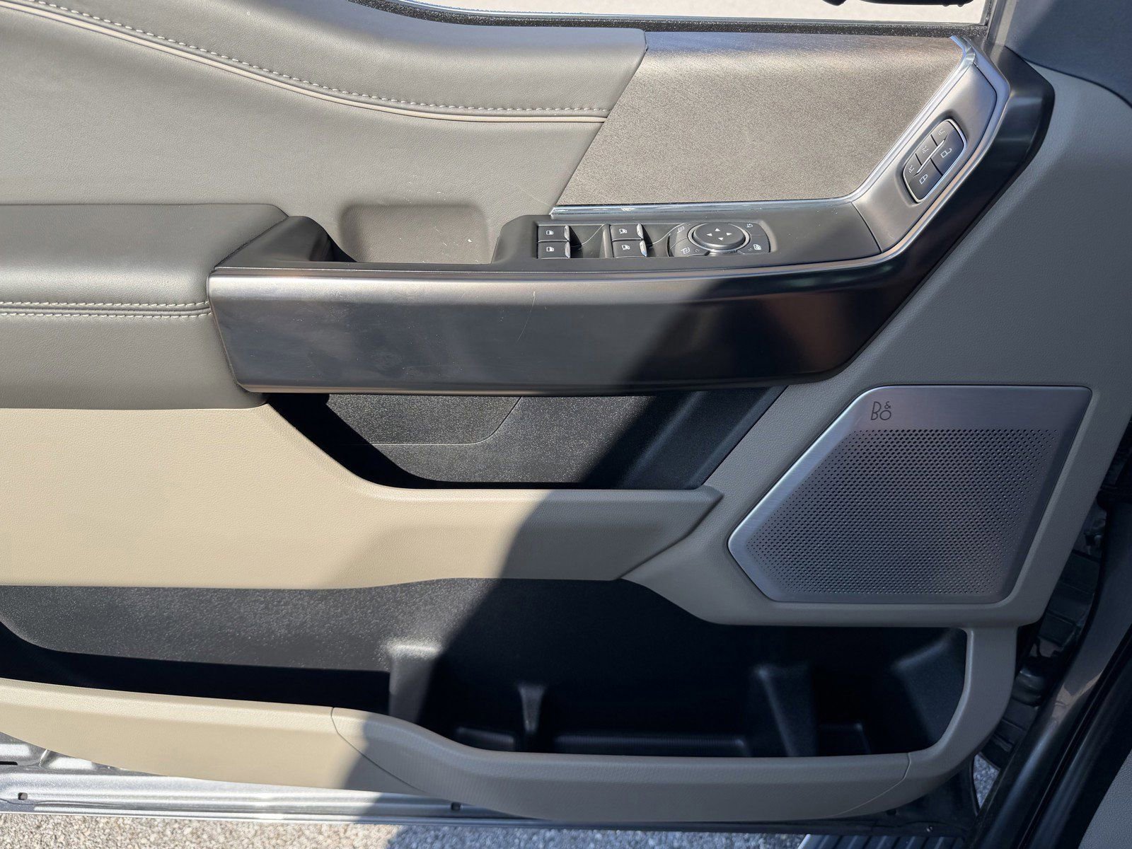 Used 2024 Ford F150 Platinum w/ Equipment Group 703A Plus image 25